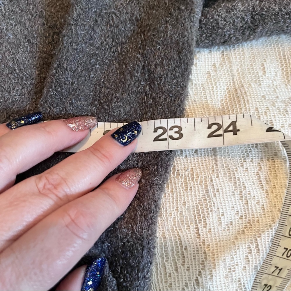 Barefoot dreams CozyChic lite carbon dark gray circle cardi - Picture 7 of 11